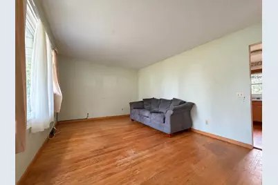 601 W Alice Street, Kouts, IN 46347 - Photo 6