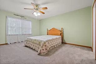 376 Cherry Hills Dr, Chesterton, IN 46304 - Photo 16