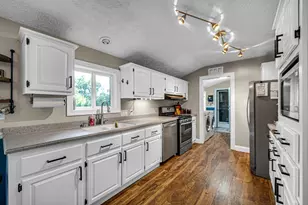 300 Southtown Blvd, Walkerton, IN 46574 - Photo 6