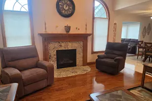 8971 Hibiscus Dr, Saint John, IN 46373 - Photo 10