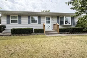 214 Locust Ave S, Hebron, IN 46341 - Photo 2