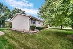 214 Locust Ave S, Hebron, IN 46341 - Photo 14