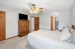 565 Waterford Ln, Valparaiso, IN 46385 - Photo 16