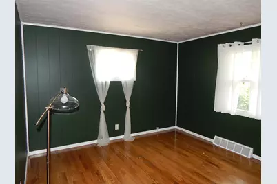 1009 W Coolspring Avenue, Michigan City, IN 46360 - Photo 8