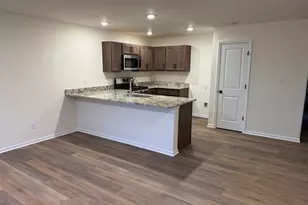 1705 Firestone Ln, Valparaiso, IN 46383 - Photo 6