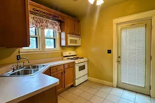 201 S 8th St, Chesterton, IN 46304 - Photo 10