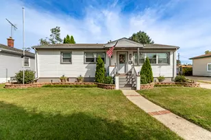3321 Maple Dr, Highland, IN 46322 - Photo 2
