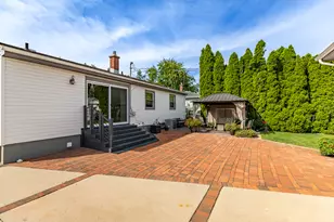 3321 Maple Dr, Highland, IN 46322 - Photo 38