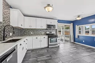 1053 S Decatur St, Hobart, IN 46342 - Photo 6