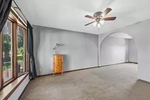 1053 S Decatur St, Hobart, IN 46342 - Photo 8