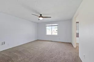 911 Harrison St, Frankton, IN 46044 - Photo 14