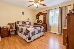 1005 Virginia Ln, Knox, IN 46534 - Photo 8