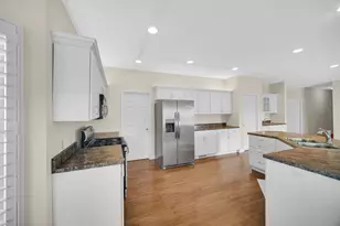2257 Blarney Stone Dr, Valparaiso, IN 46385 - Photo 8