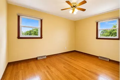 2560 W 61st Avenue, Merrillville, IN 46410 - Photo 12