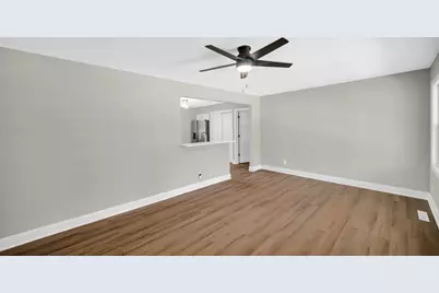 2933 W 38th Place, Hobart, IN 46342 - Photo 6