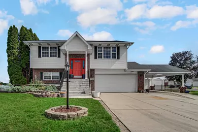 7581 Murrelet Street, Hobart, IN 46342 - Photo 2