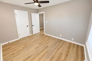 1218 E Farragut St, Crown Point, IN 46307 - Photo 10
