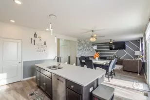 10560 Azalea Dr, Crown Point, IN 46307 - Photo 12