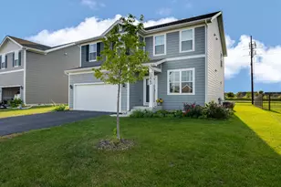10560 Azalea Dr, Crown Point, IN 46307 - Photo 2