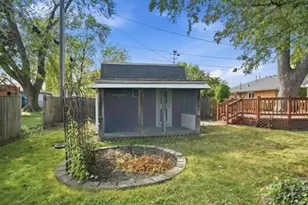 609 E Ash Pl, Griffith, IN 46319 - Photo 16