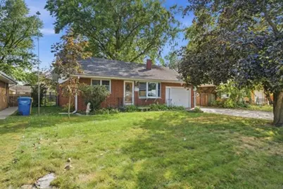 609 E Ash Place, Griffith, IN 46319 - Photo 2