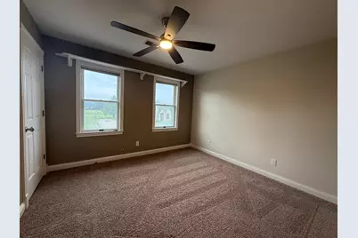 91 Fleetwood Drive N, Valparaiso, IN 46385 - Photo 32
