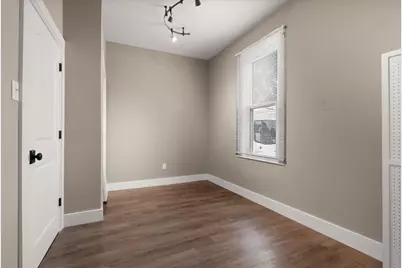 804 E 3rd Street, Hobart, IN 46342 - Photo 10