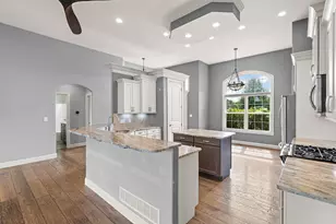 1350 Treviso Bay Dr, Valparaiso, IN 46385 - Photo 10