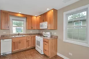 243 N Cline Ave, Griffith, IN 46319 - Photo 8