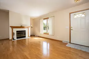 802 S Rose Ave, Kouts, IN 46347 - Photo 4