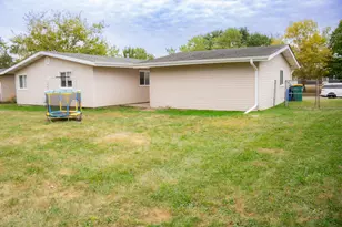 407 Saginaw Dr, Valparaiso, IN 46385 - Photo 30