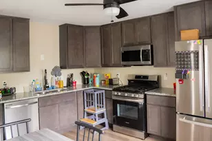 407 Saginaw Dr, Valparaiso, IN 46385 - Photo 8