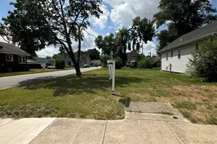 840 Becker St, Hammond, IN 46320 - Photo 1