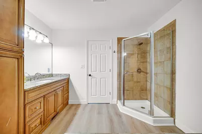 435 W 300 S, Valparaiso, IN 46385 - Photo 16