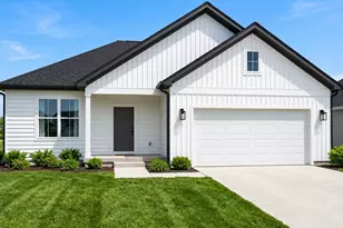 304 Apple Grove Ln, Valparaiso, IN 46385 - Photo 1