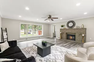 3310 W 40th Ave, Gary, IN 46408 - Photo 12