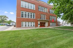 311 S Court St, Crown Point, IN 46307 - Photo 14