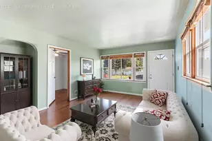 8410 Gordon Dr, Highland, IN 46322 - Photo 6