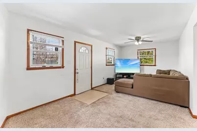 8410 Gordon Drive, Highland, IN 46322 - Photo 18