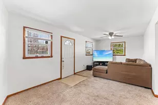8410 Gordon Dr, Highland, IN 46322 - Photo 18
