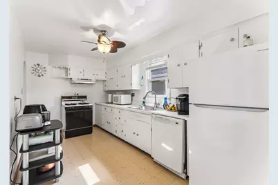 8410 Gordon Drive, Highland, IN 46322 - Photo 10