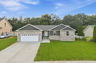 234 Elderberry St SE, Demotte, IN 46310 - Photo 2