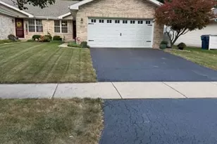 3133 Union Cir, Crown Point, IN 46307 - Photo 2