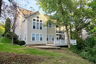 1808 Briam Dr, Valparaiso, IN 46383 - Photo 2