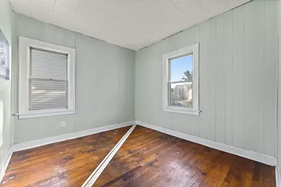 7138 Jefferson Avenue, Hammond, IN 46324 - Photo 12