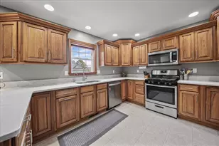 99 Stone Creek Dr, Valparaiso, IN 46383 - Photo 14