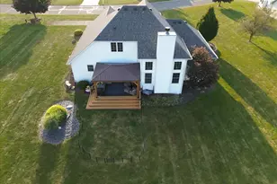99 Stone Creek Dr, Valparaiso, IN 46383 - Photo 6