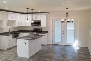 209 Roberta Ave, Michigan City, IN 46360 - Photo 10