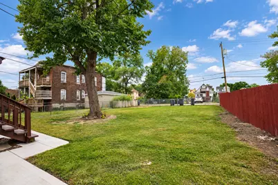 4726 Melville Avenue, East Chicago, IN 46312 - Photo 16