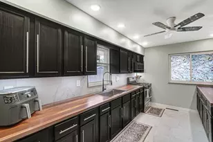 7007 Baring Ave, Hammond, IN 46324 - Photo 6